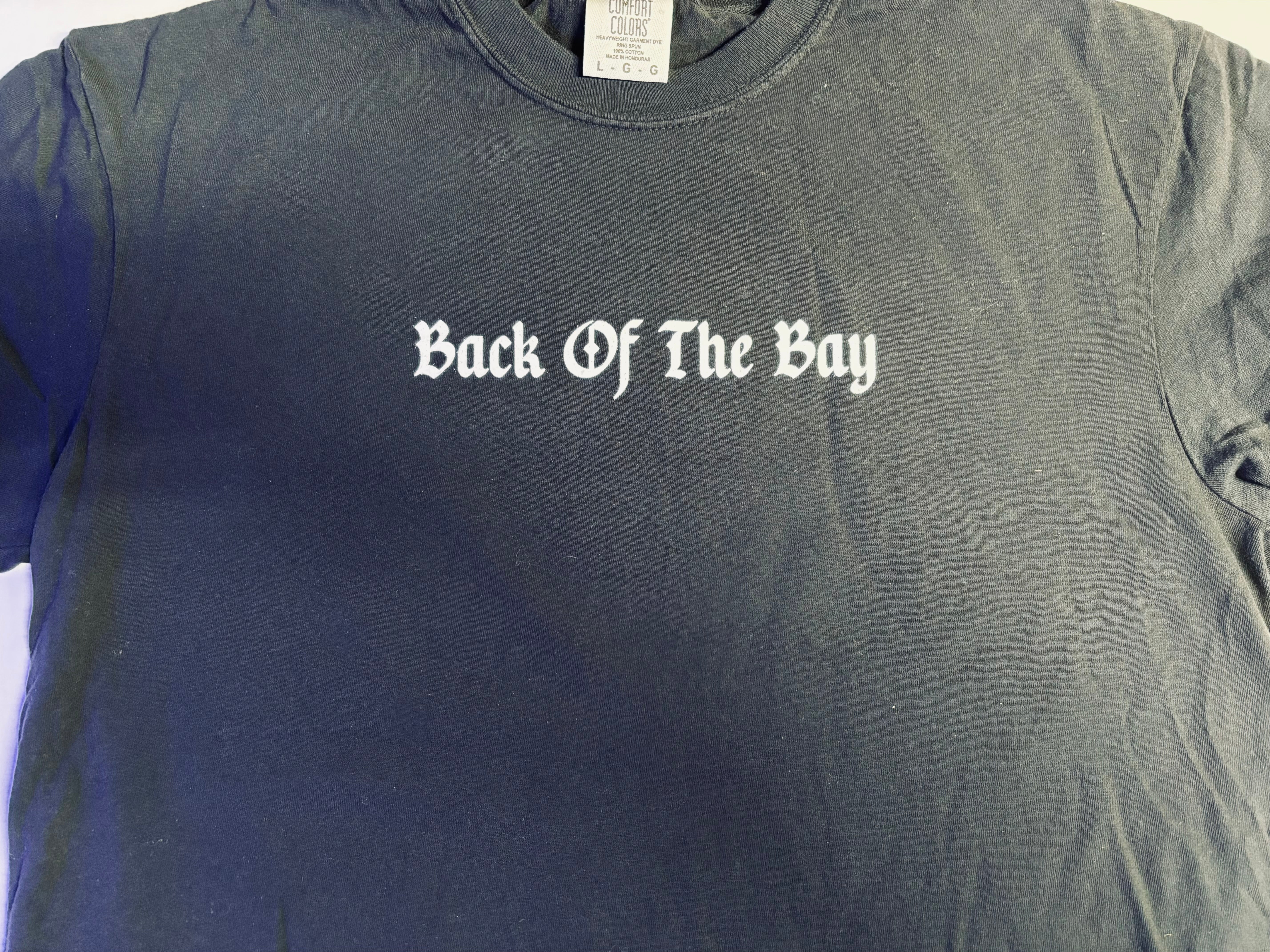 Not meant to fit in shirt (Black)